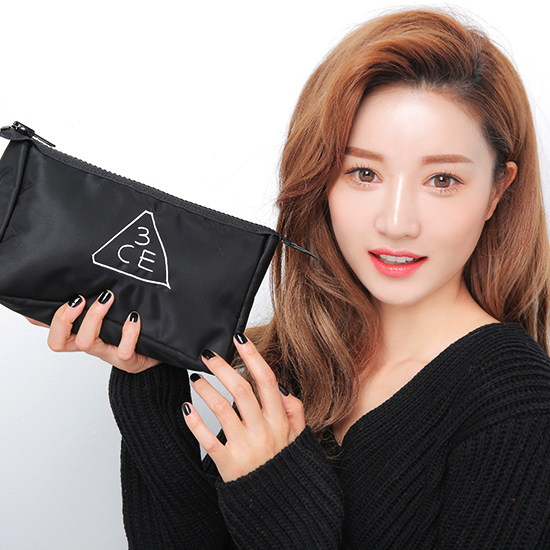 韩国 3ce大容量化妆包收纳包 旅行用化妆包 化妆工具现货
